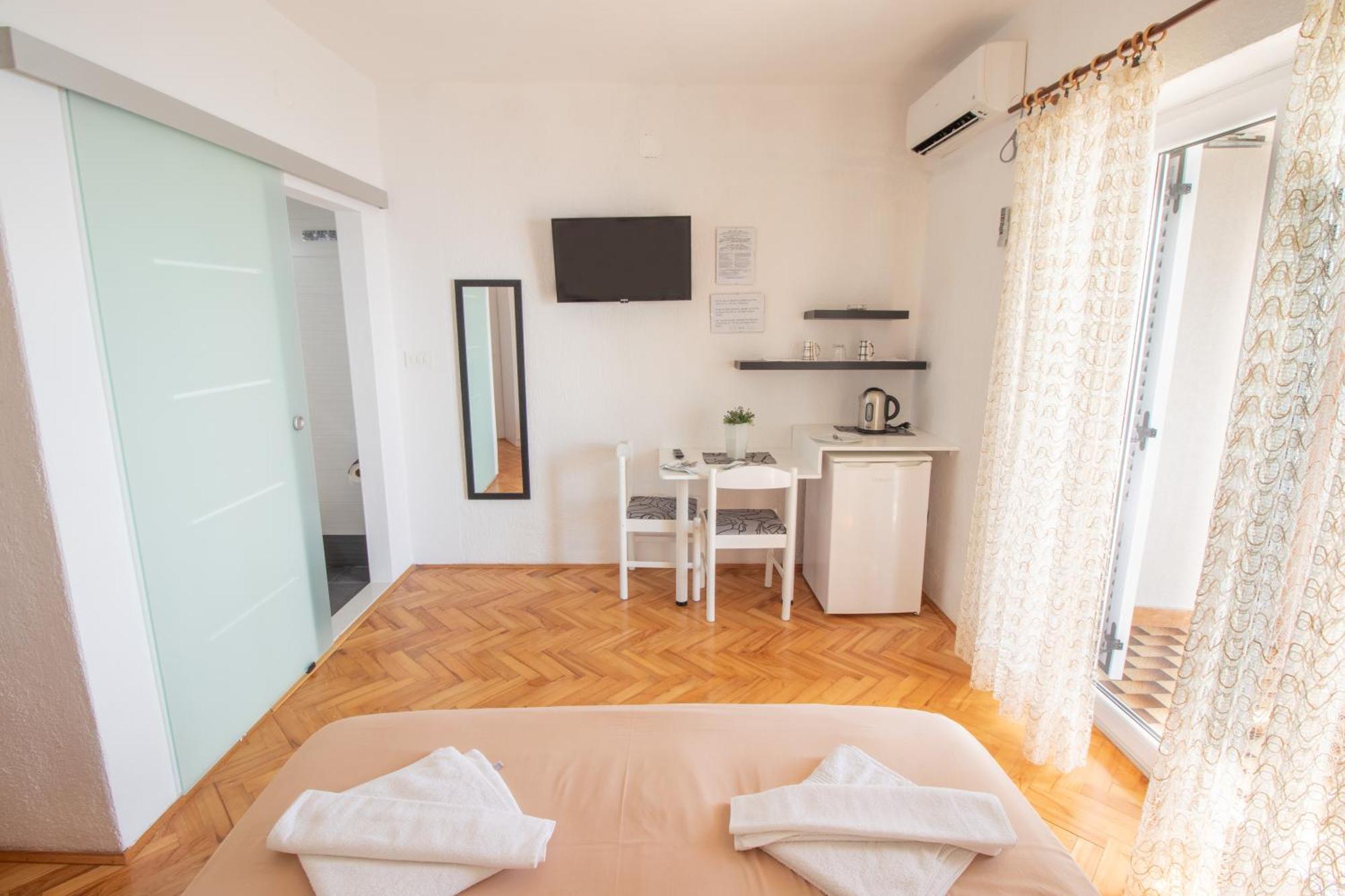 Plaza 2 Hotell Sveti Juraj Eksteriør bilde