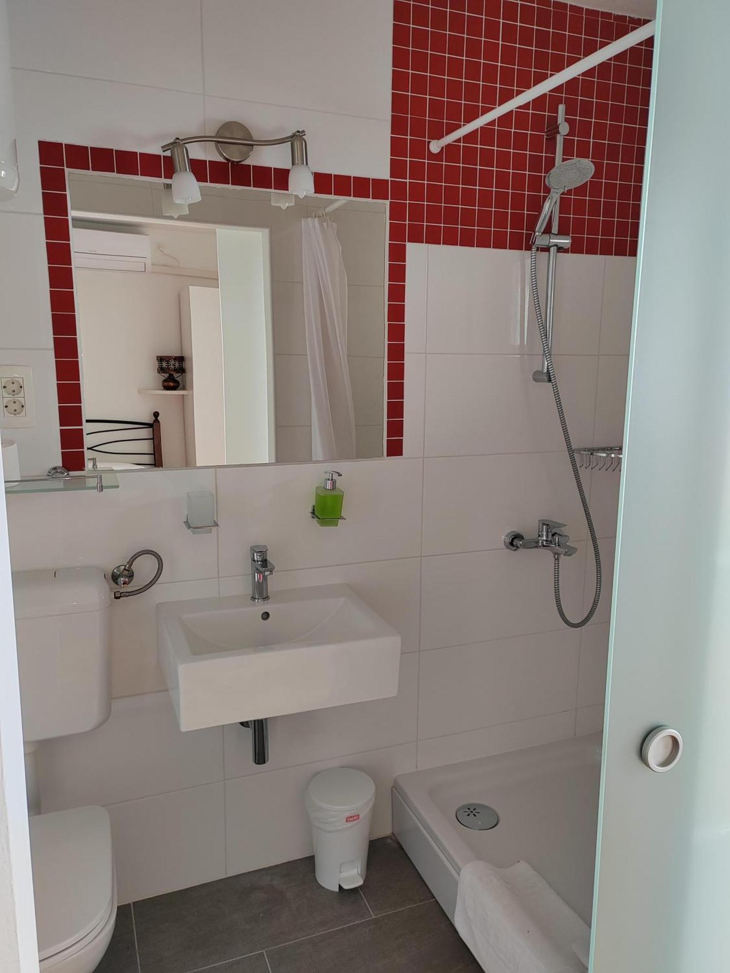 Plaza 2 Hotell Sveti Juraj Eksteriør bilde
